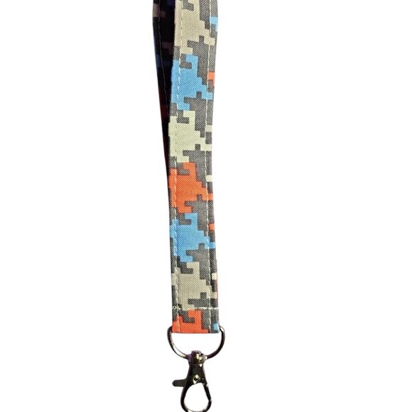 Keychain Wristlet | Key Fob Wristlet | Fabric Keychain | Floral Keychain | - Picture 8 of 10